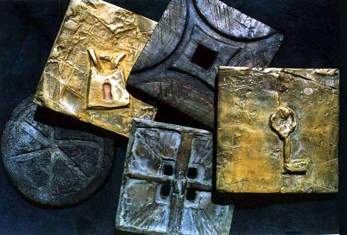 Angelina Stoykova, MEDALS, brass, 2003
Keywords: contemporary