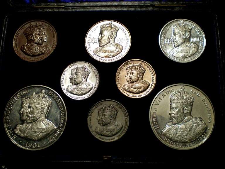 1902 Obverse Edwards in their case
